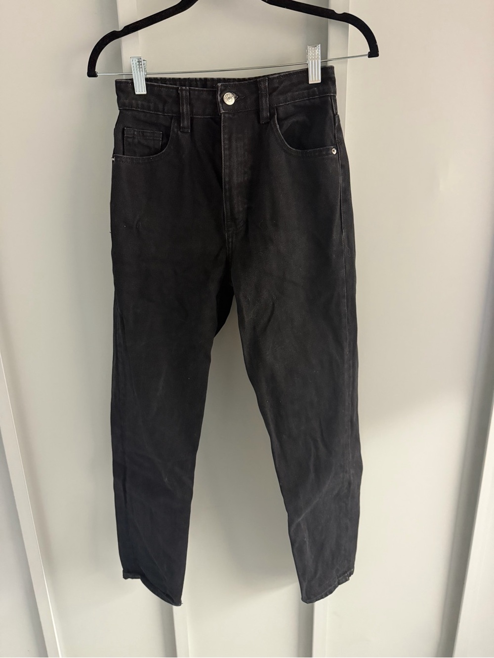 Zara Black Faded Girlfriend Jeans – High Rise, Size 00